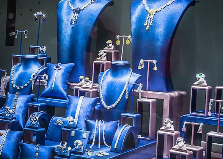 Tentata rapina in una gioielleria a Comiso