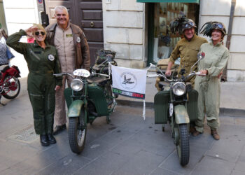 Il sabato del Giro Motociclistico di Sicilia in abiti vintage