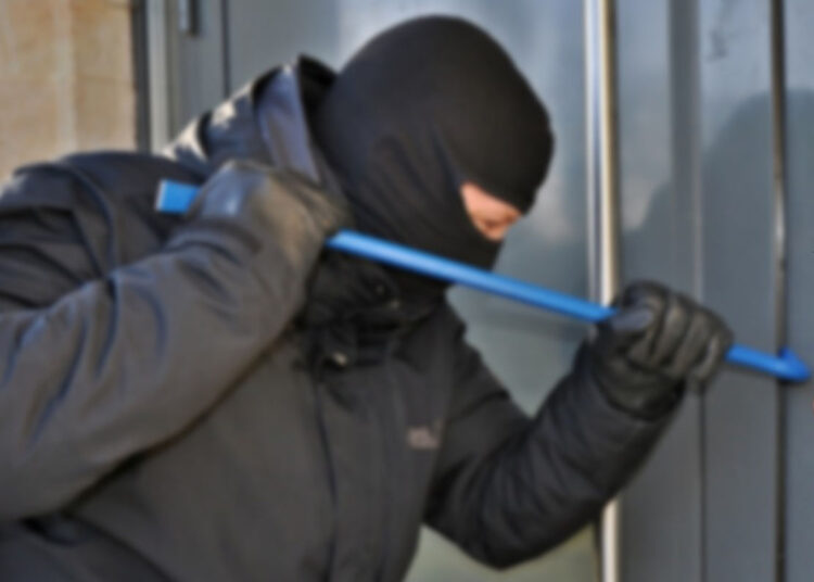 Furti in abitazioni ad Acate: 2 denunce