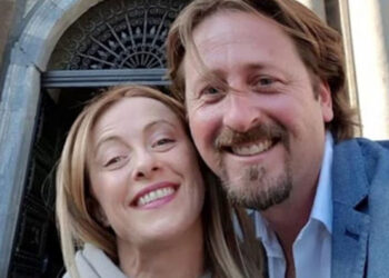 Manlio Messina: flirt con la Meloni? Falso di Corono per aumentare click