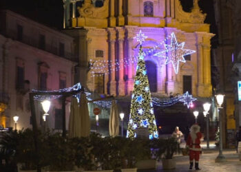Ragusa, avviso per affidamento luminarie di Natale 2023 e Capodanno 2024