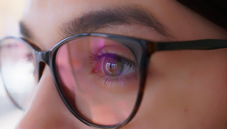 Occhi, 7 comportamenti che possono danneggiare la vista