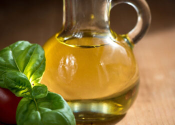 Olio di basilico: come si prepara