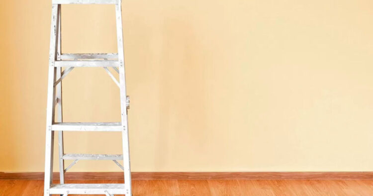 Superstizione: perchè non si deve passare sotto la scala?