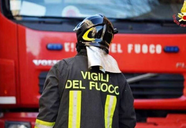Concorso vigili del fuoco: requisiti e domanda