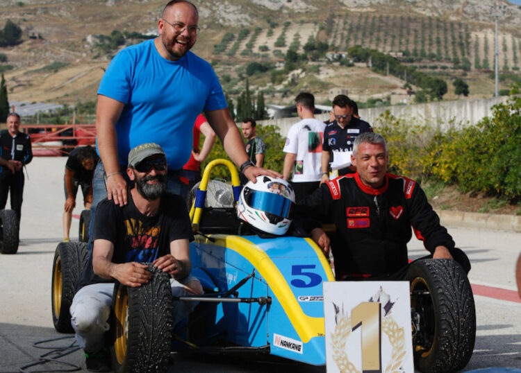 L'automobilismo al Comune di Ragusa con il pilota ragusano Giovanni Gurrieri