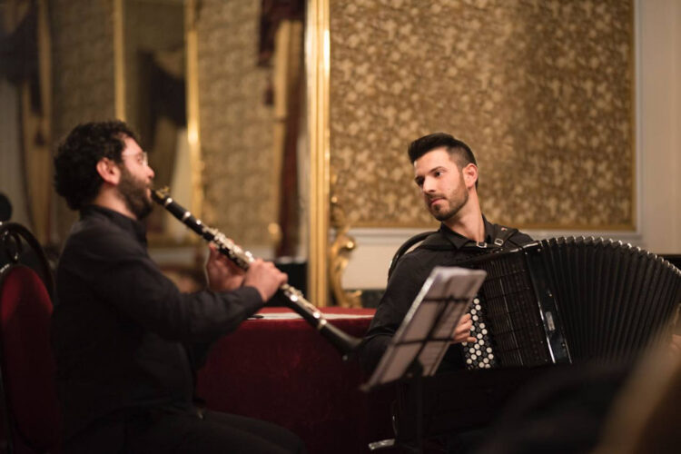 Melodica verso mete lontane a Ragusa