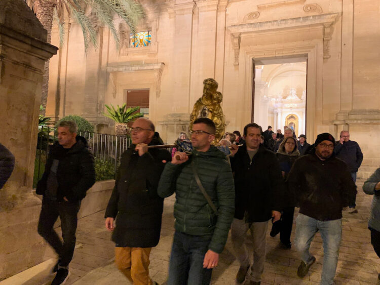 Reliquie di San'Antonio di Padova da Giarratana a Monterosso Almo