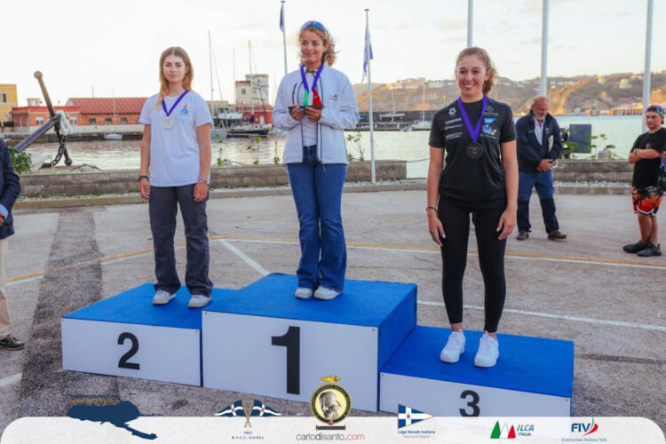 Vela: Coppa Campioni al Golfo di Napoli, medaglia d'argento per Lucrezia Micieli