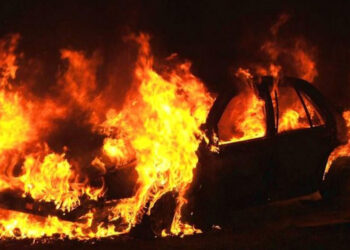 Scicli, Bmw a fuoco al quartiere Jungi