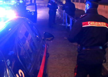 Accoltellato davanti a una discoteca a Palermo: ferito alla gola