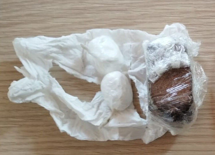 Gela, 65enne con cocaina e hashish: arrestato