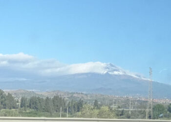 Maltempo in Sicilia con tempesta Ciaran: pioggia e neve sull'Etna