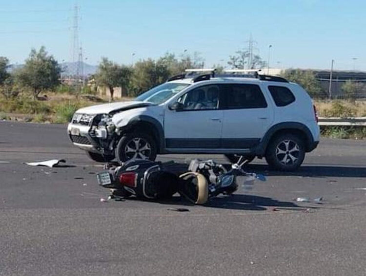 Incidente a Paternò: muore un 17enne