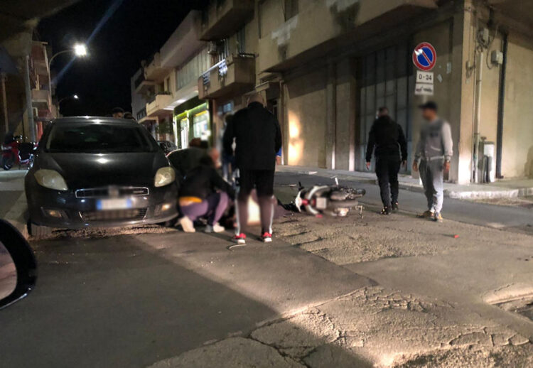 Incidente a Vittoria, scontra tra scooter: un ferito grave