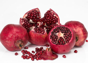 Mangiare melograno fa bene? Benefici e proprietà