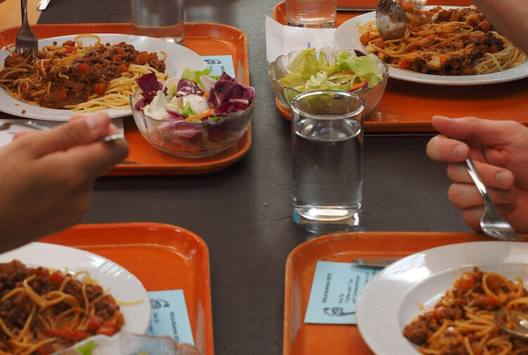 Ragusa, aumenta il costo della refezione scolastica