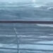 Nave da crociera nella tempesta, onde impressionanti alte 14 metri: 100 feriti