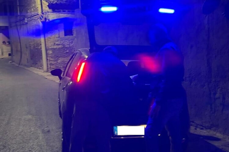 Abbandono rifiuti, prima denuncia con legge 137 a Santa Croce Camerina