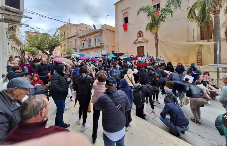 Santa Lucia a Comiso, tradizione rispettata
