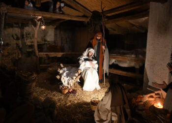 Presepe Ebraico della parrocchia San Paolo a Ragusa cattura i visitatori
