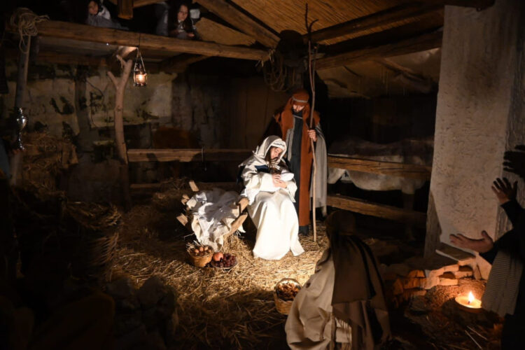 Presepe Ebraico della parrocchia San Paolo a Ragusa cattura i visitatori