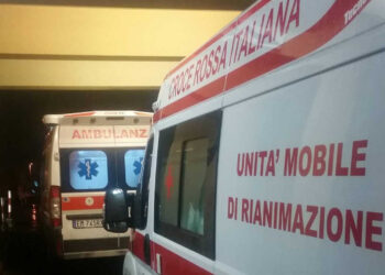 mamma cade dal terrazzo