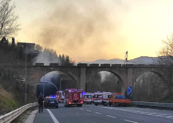 Urbino, grave impatto in galleria: 4 vite perdute