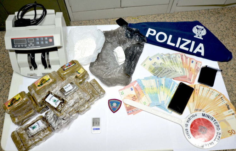 Comiso, 24enne arrestato con 5 kg di droga