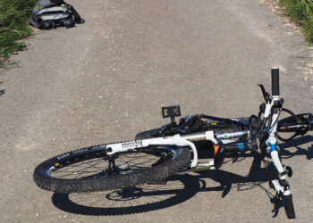 Cade con la bici a Monterosso Almo: 49enne di Modica in rianimazione