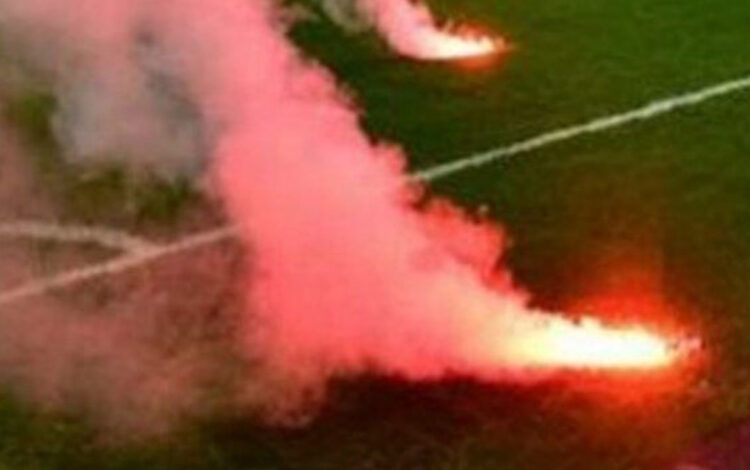 Lancia un grosso petardo durante partita a Modica: Daspo per 1 anno