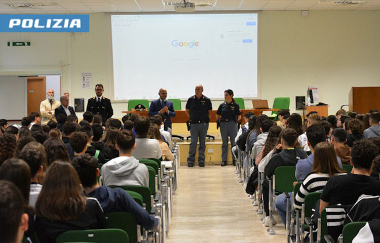 Polizia di Stato di Ragusa: un anno tra gli studenti