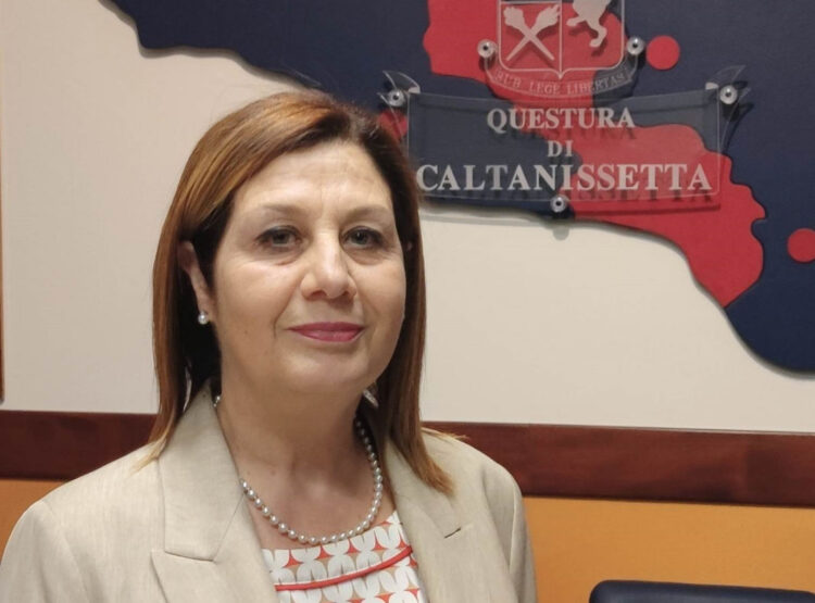 Caltanissetta, Questore emette 15 fogli di via obbligatori