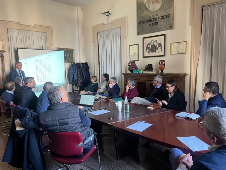 Incontro a Ragusa tra i sindaci e i vertici Asp