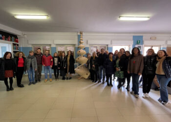 Decora la comunità di Comiso con il nastro rosso