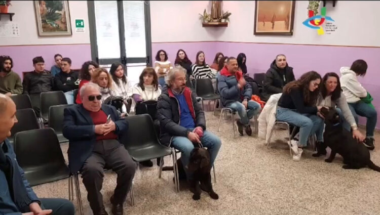 Ragusa, cuccioli di Labrador cani guida riconsegnati al centro Helen Keller