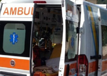 ncidente sulla Cava D'Aliga Donnalucata: scontro tra una Fiat Panda e un calesse