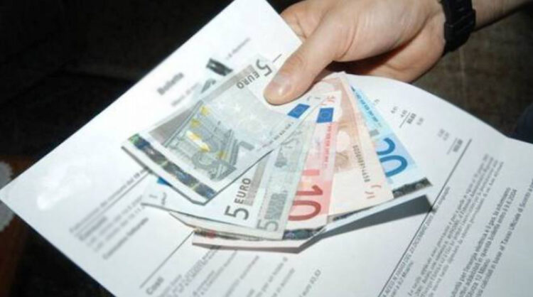 Ragusa, stigmatizzare l'aumento delle bollette del gas