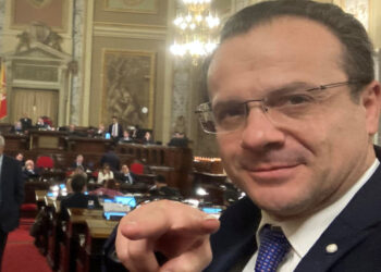 Sud chiama Nord di Cateno De Luca in Consiglio comunale a Vittoria