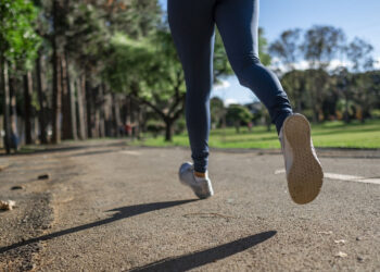 Meglio correre o camminare per dimagrire
