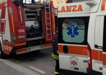 Incidente a Palermo, ragazza incastrata tra le lamiere