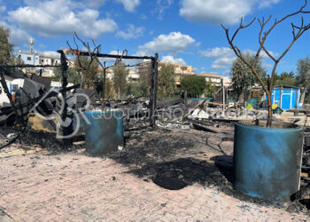 Incendio distrugge il Lido Sud a Marina di Modica: ecco cosa è rimasto