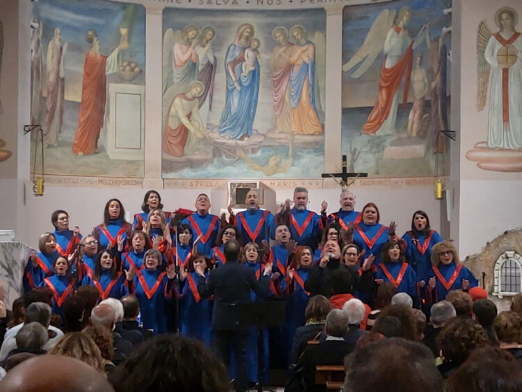 Modica Gospel Choir a Marina di Ragusa, tre standing ovation