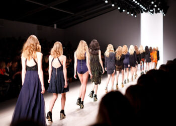 Moda 2024: i 5 colori di tendenza