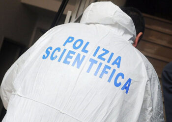 Interrogata la mamma che ha ucciso la figlia: l'ha strangolata con una corda