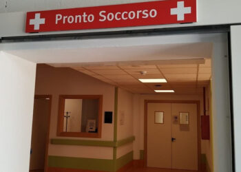 Anziano cade da scala: ricoverato al Maggiore