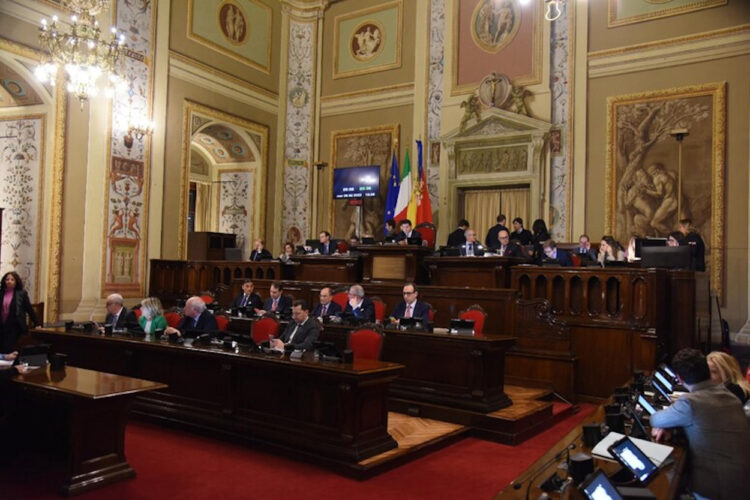 Sicilia, assunzione in Regione per le vittime di femminicidi