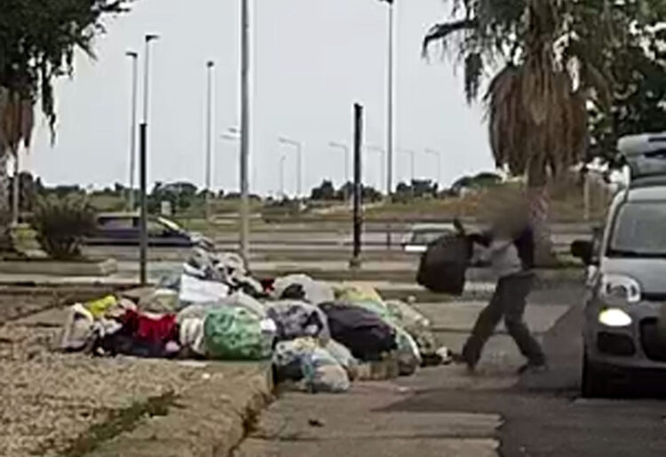 Pozzallo, ripresi dalle telecamere, arrivano le sanzioni