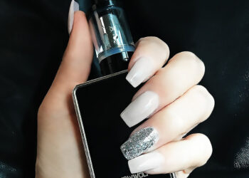 Colore unghie inverno 2024: le tendenze top