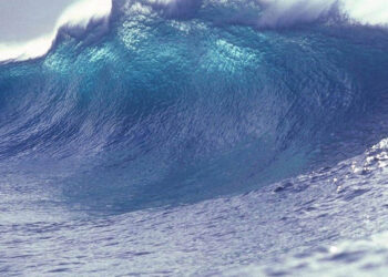 Terremoto magnitudo 7.6 ai Caraibi: scatta allerta tsunami